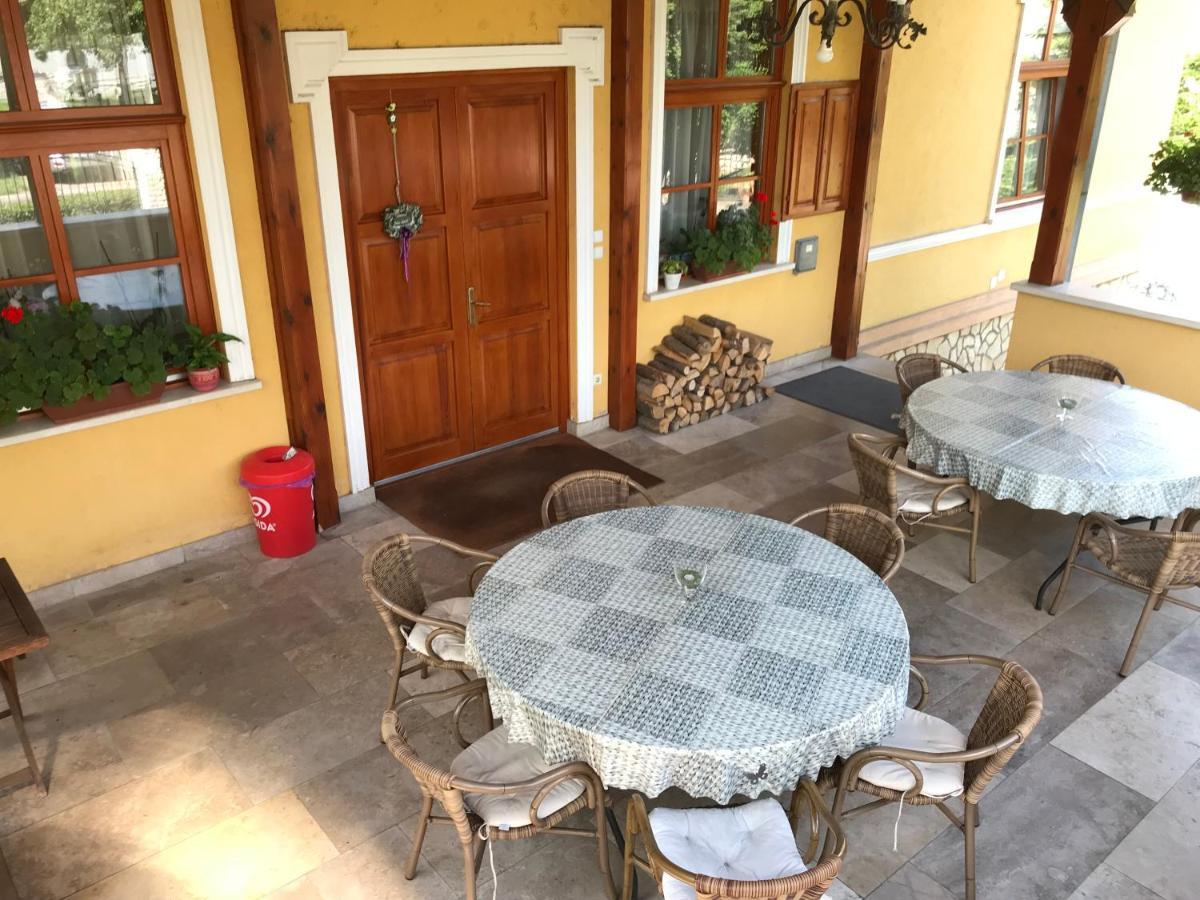 Szent Istvan Fogado Hotel Nagymaros Zewnętrze zdjęcie